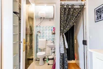 Salle de bains dans l'établissement GuestReady - Cosy Haven near Montmartre