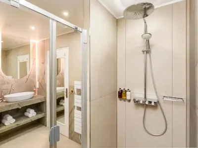 Salle de bains dans l'établissement Merveil - Luxury Suite - Marais - Lenoir II