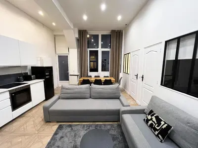 Cuisine ou kitchenette dans l'établissement Urban Flat 66 - Pretty 3 bedroom in Paris