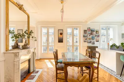 Cuisine ou kitchenette dans l'établissement Luxury 1 BR apartment 700ft2 Montorgueil/LesHalles
