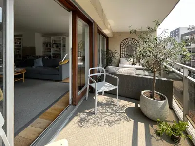 Balcon ou terrasse dans l'établissement Grand Bright Apartment-4BDR-130m2
