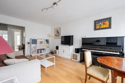 Télévision ou salle de divertissement dans l'établissement Veeve - Auteuil Adagio