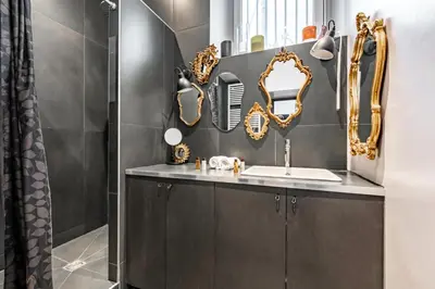 Salle de bains dans l'établissement Veeve - Haut Marais Glam