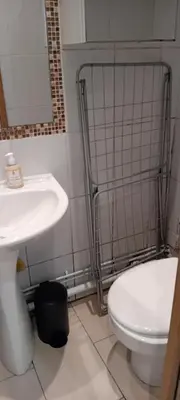 Salle de bains dans l'établissement Appartement calme aux abords de Paris, Seine