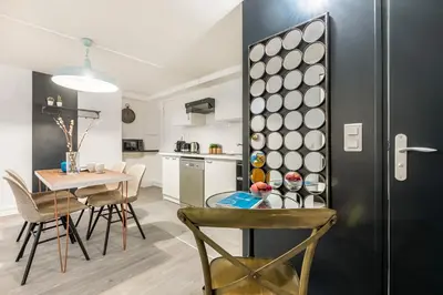 Cuisine ou kitchenette dans l'établissement Sweett- Aboukir I