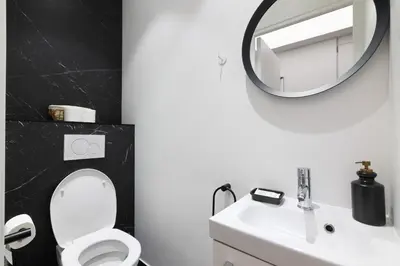 Plan de l'établissement Appartement Quartier Arc de Triomphe 4 Free Netflix