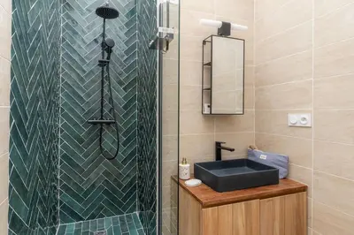 Salle de bains dans l'établissement NEW - Appartement Luxeux avec Cinema et Sauna