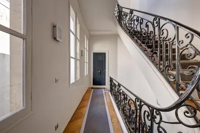 Plan de l'établissement Small Luxurious Room in the heart of Saint Germain