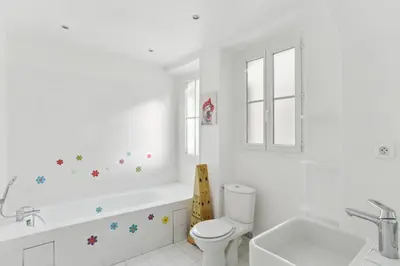 Salle de bains dans l'établissement Gros Caillou - Surcouf 2bdr
