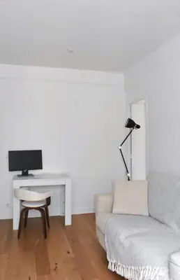 Télévision ou salle de divertissement dans l'établissement Louis’ haven