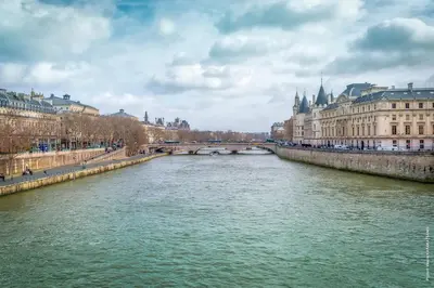 Vue sur la rivière ou le fleuve situé(e) à proximité de l'appartement