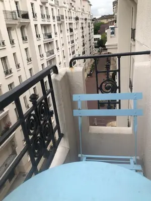 Balcon ou terrasse dans l'établissement appartement au calme, avec balcon, bail mobilité ok