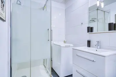 Salle de bains dans l'établissement Apartment 4Pers - Montparnasse/St Germain