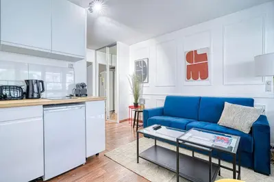 Cuisine ou kitchenette dans l'établissement Apartment 4Pers - Montparnasse/St Germain