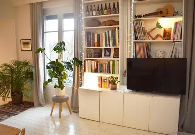 Télévision ou salle de divertissement dans l'établissement Montparnasse - Market