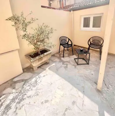 Balcon ou terrasse dans l'établissement Appartement Chic au calme
