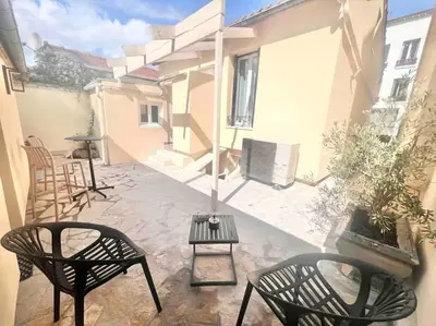 Balcon ou terrasse dans l'établissement Appartement Chic au calme