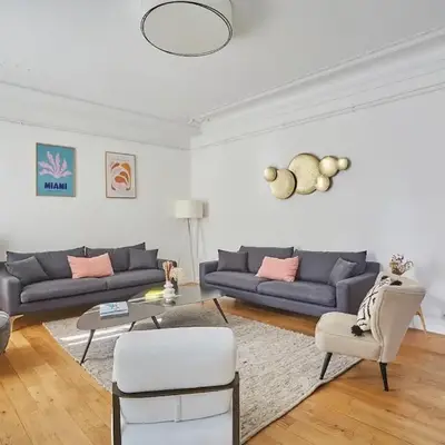 Apartment Center of Paris Montmartre by Studio prestige