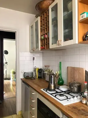 Cuisine ou kitchenette dans l'établissement A haven of peace in Pigalle