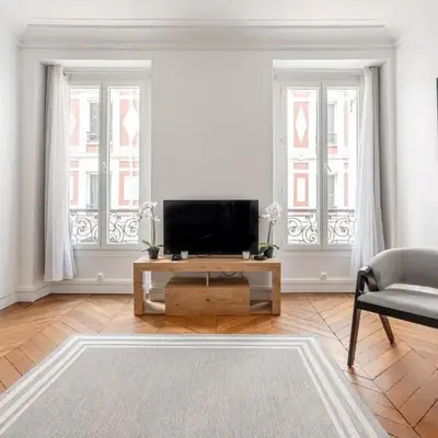 Big apartment 2BR Arc de Triomphe 4-6p
