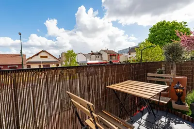 Vue générale sur la montagne ou vue sur la montagne depuis l'appartement