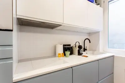 Cuisine ou kitchenette dans l'établissement Magnificent apartment - 3BR-6P - Nation