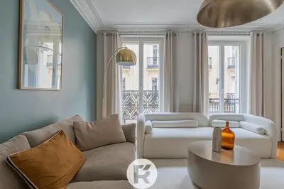 Coin salon dans l'établissement R'Apparts T3 Paris 9ème L'Incontournable