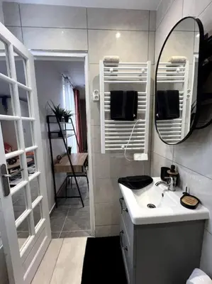 Salle de bains dans l'établissement Le Japandi - Cosyloc Agency - Aux Portes de Paris