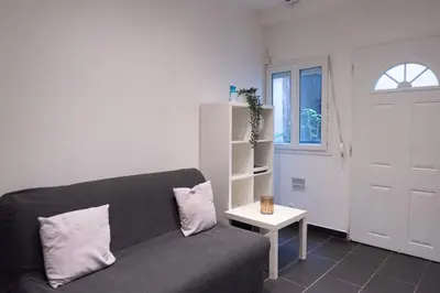 Coin salon dans l'établissement Lovely studio in Paris
