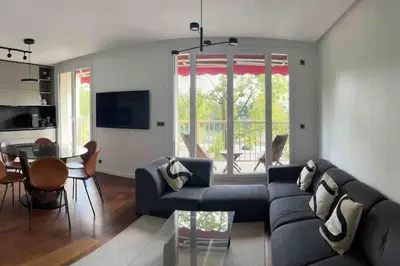 Coin salon dans l'établissement Appt River view next Eiffel Tour and Roland-Garros