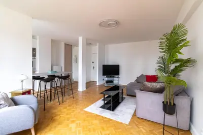 Télévision ou salle de divertissement dans l'établissement Appartement Boieldieu - Welkeys