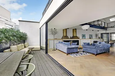 Coin salon dans l'établissement Villa Bastille with Services by Pick A Flat
