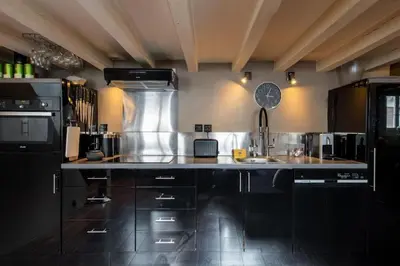 Cuisine ou kitchenette dans l'établissement Paris 1er - Magnifique duplex