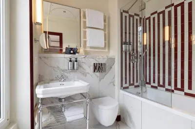 Salle de bains dans l'établissement Hôtel Filigrane & Spa