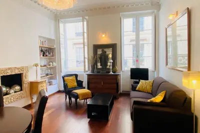 Coin salon dans l'établissement 1 Bed Apartment Sleeps 4 Mezzanine -WiFi -Tv