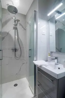 Salle de bains dans l'établissement 1 Bedroom#Haussmann#Amazing view#EffeilTower#AC