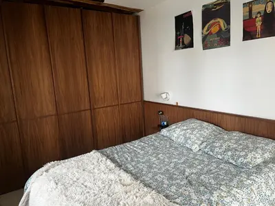 Un ou plusieurs lits dans un hébergement de l'établissement Deux chambres en plein cœur de Montmartre, Paris