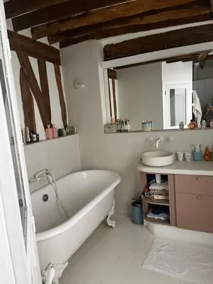 Salle de bains dans l'établissement Deux chambres en plein cœur de Montmartre, Paris