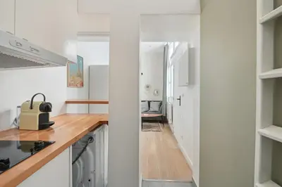 Cuisine ou kitchenette dans l'établissement Studio Denisa - Welkeys