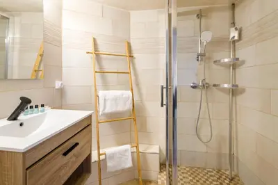 Salle de bains dans l'établissement Amazing Artois Champs Elysées