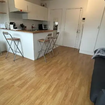 Studio Porte Maillot Immeuble Haussmannien