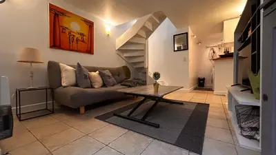 Coin salon dans l'établissement Duplex Paris 12èmè Près De Nation