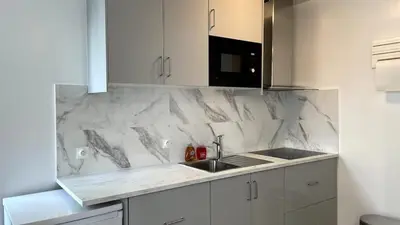 Cuisine ou kitchenette dans l'établissement Moderne & Sublime Appartement - Paris 11ème