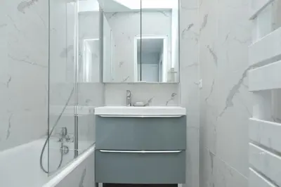 Salle de bains dans l'établissement -Votre nid familial parisien - Batignolles