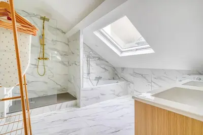 Salle de bains dans l'établissement 4D#Appart 4Pers # 1 Chambre # Commerce # Paris 15#AC