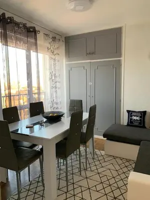 Coin salon dans l'établissement viewTower eiffel 1 ROOM PRIVATE no#2 COLOCATION chez habitant