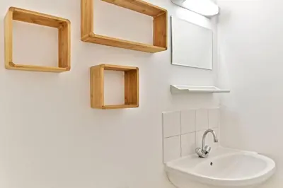 Salle de bains dans l'établissement Appartement proche Mairie 10ème arrondissement