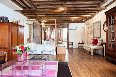 Coin salon dans l'établissement Camallo Paris
