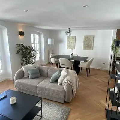 Appartement Neuf à 500m des Champs-Élysées