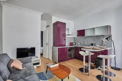 Cuisine ou kitchenette dans l'établissement Apartment Center of Paris by Studio prestige